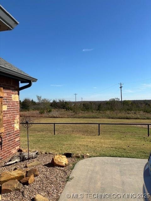 142 Elm St, Mannford, OK 74044 - view of yard featuring a patio and a rural view