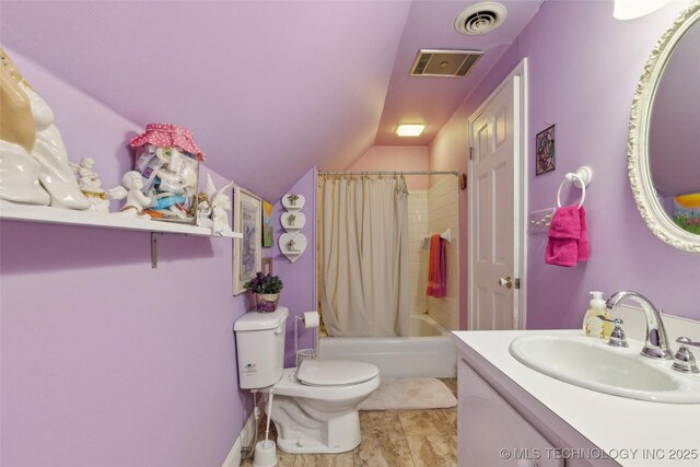 108 S Bettes Ave, Wagoner, OK 74467 - full bath with toilet, vanity, shower / tub combo, and visible vents