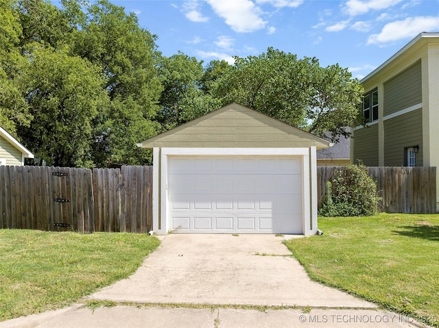 121 F SW, Ardmore, OK 73401 - view of detached garage