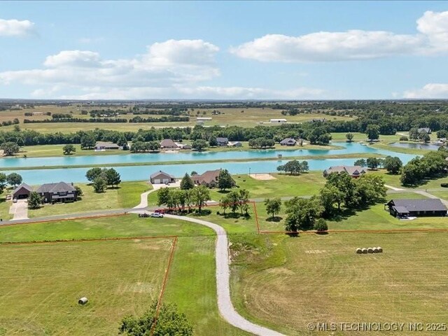 5763 Lakeview Dr, Mounds, OK 74047