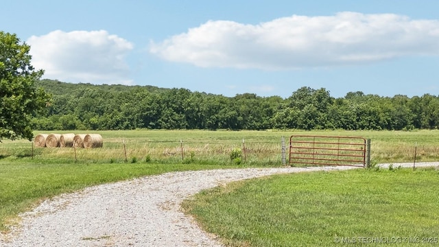 5763 Lakeview Dr, Mounds, OK 74047