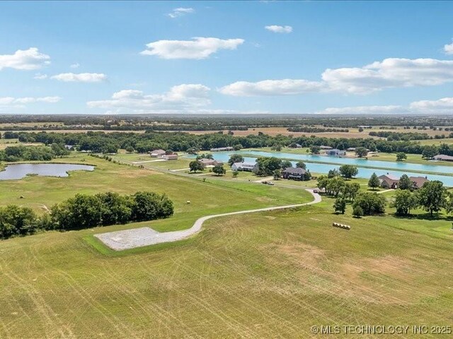 5763 Lakeview Dr, Mounds, OK 74047