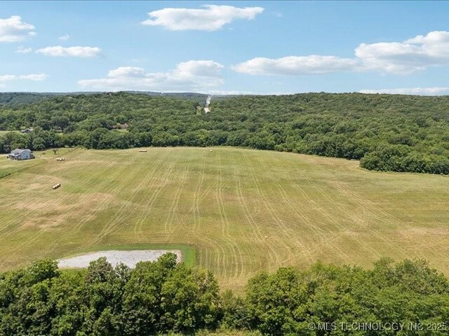 5763 Lakeview Dr, Mounds, OK 74047