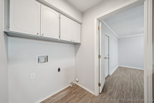 laundry area featuring light wood-style flooring, washer hookup, baseboards, electric dryer hookup, and cabinet space