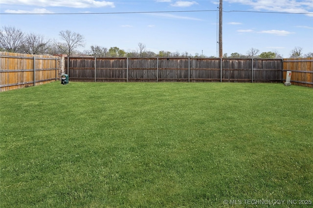 13119 S 72nd E Pl, Bixby, OK 74008 - view of yard with a fenced backyard