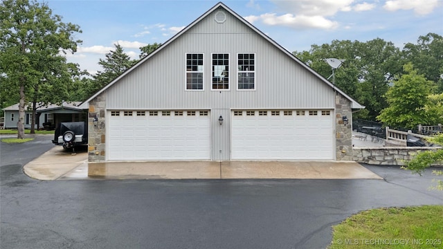 20136 W Chicken Creek Rd, Cookson, OK 74427 - view of detached garage