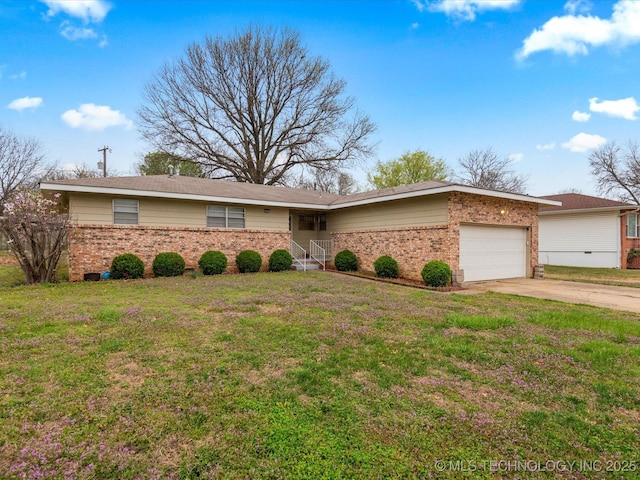 327 Mississippi St, Nowata, OK 74048 - photo 1