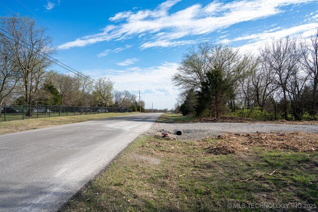3 Hobbs Creek Rd, Collinsville, OK 74021