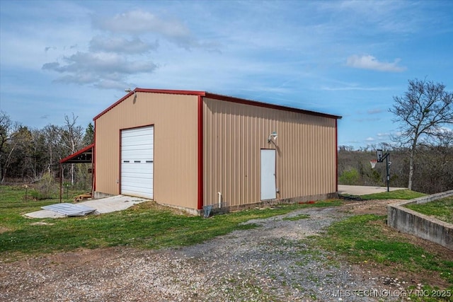 view of outdoor structure featuring an outdoor structure