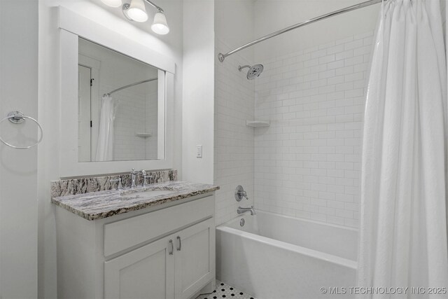 29 Water St Unit 4, Carlton Landing, OK 74432 - bathroom featuring vanity and shower / tub combo