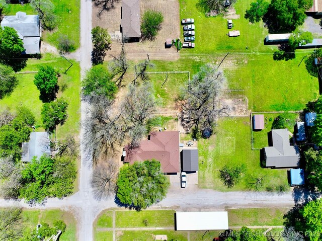 507 Chickasaw Ave, Terral, OK 73569 - photo 47