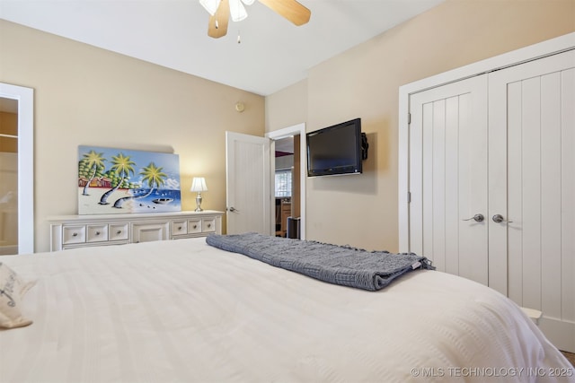 447560 Angler Way, Vinita, OK 74301 - bedroom featuring a closet and ceiling fan