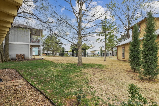 447560 Angler Way, Vinita, OK 74301 - view of yard featuring a balcony