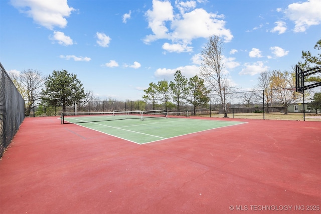 447560 Angler Way, Vinita, OK 74301 - view of sport court featuring community basketball court and fence