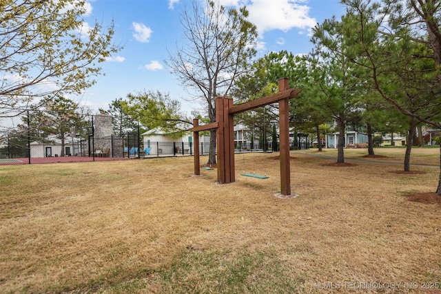 447560 Angler Way, Vinita, OK 74301 - surrounding community featuring a lawn and fence