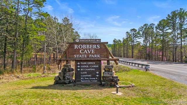 1739 NW 136th Rd, Wilburton, OK 74578 - view of property's community featuring a yard