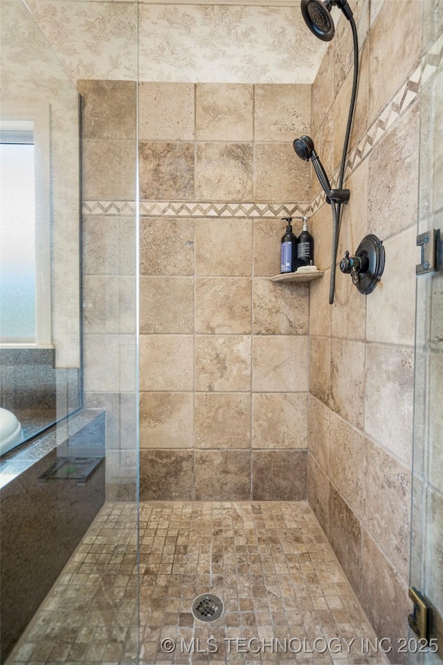 6323 E 111th Pl, Tulsa, OK 74137 - full bathroom featuring tiled shower