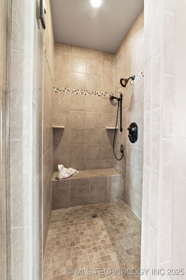 9931 N Chadford Rd, Owasso, OK 74055 - bathroom with tiled shower
