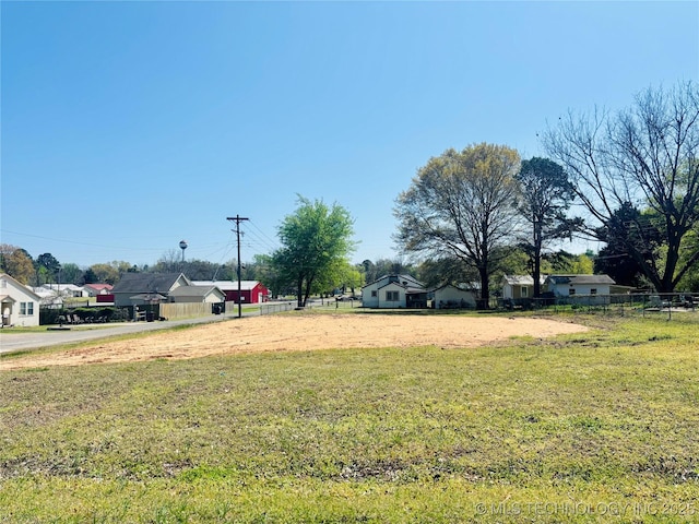 111 N 5th St, Eufaula, OK 74432