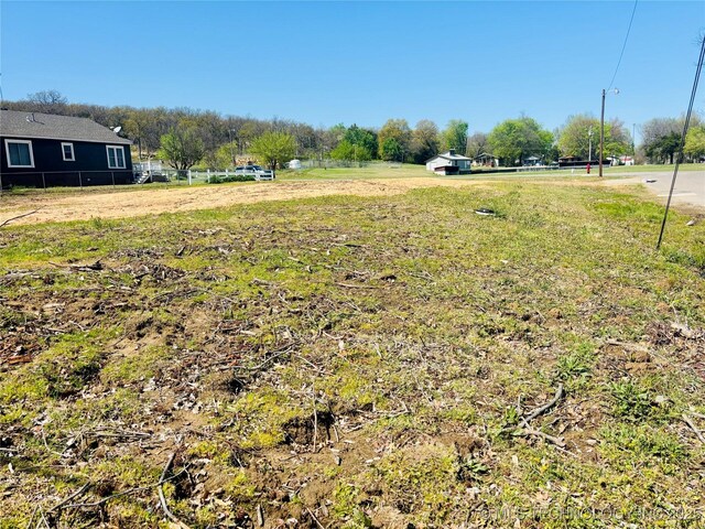 111 N 5th St, Eufaula, OK 74432