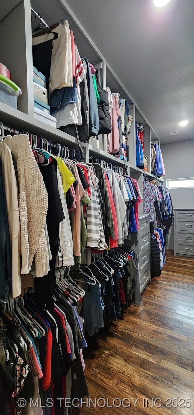 17078 S 11th W Ave, Glenpool, OK 74033 - spacious closet featuring wood finished floors