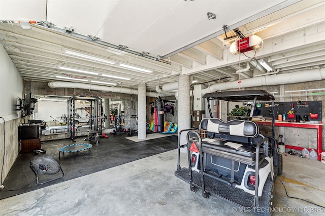 101 Lower Greenway, Carlton Landing, OK 74432 - garage with a garage door opener