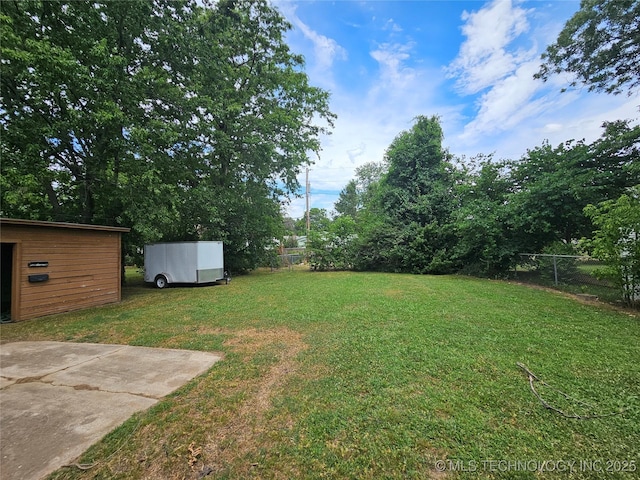 view of yard featuring fence