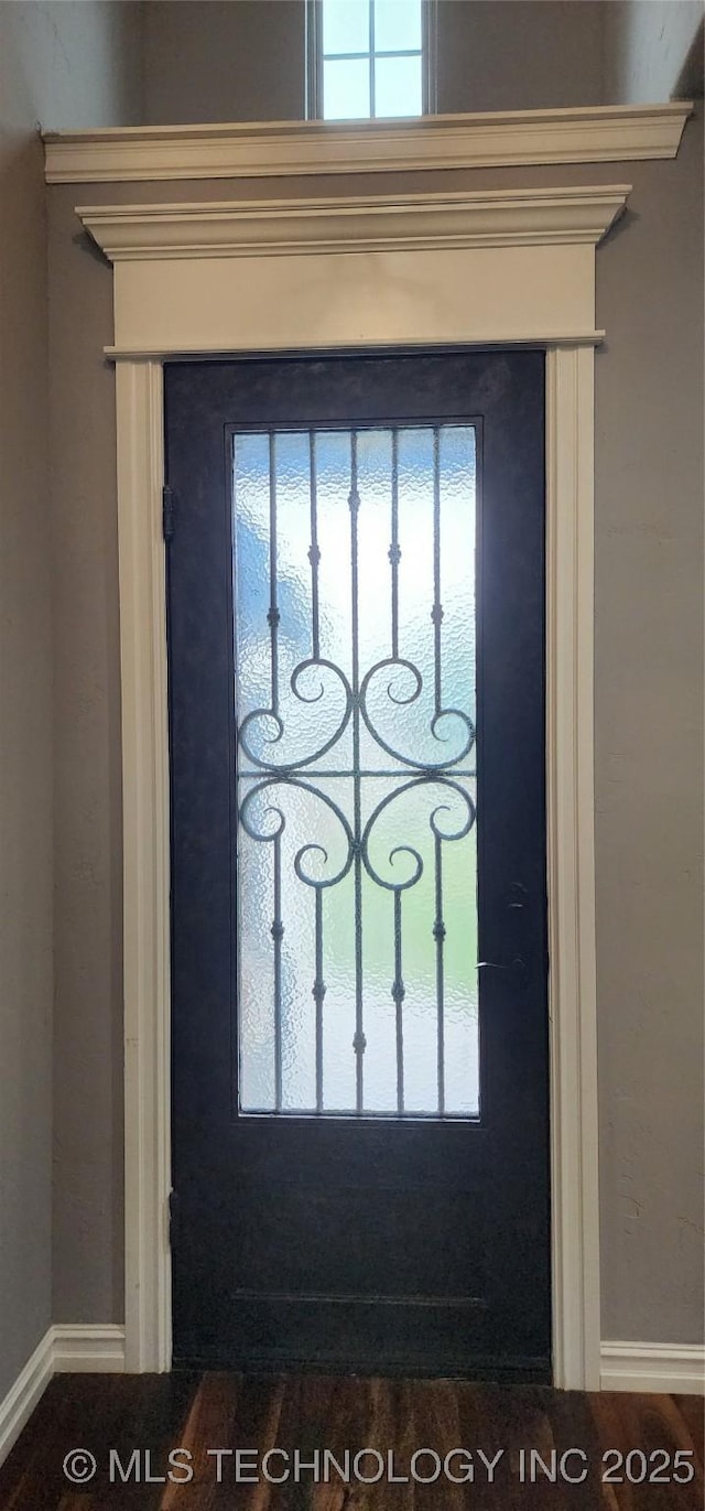 room details with a gate and baseboards
