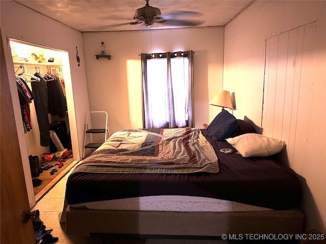 11847 Weaverville Ln, Kingston, OK 73439 - bedroom featuring a walk in closet