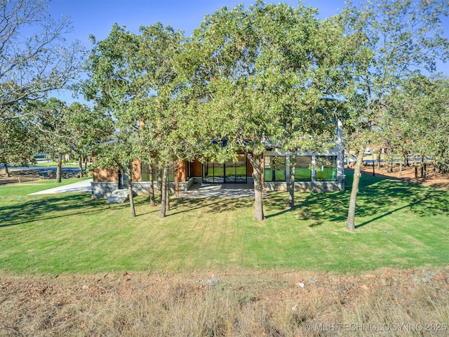 12415 Lakeview Rd, Sperry, OK 74073 - view of yard featuring a patio