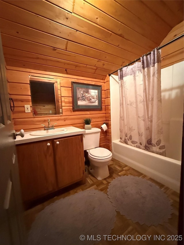 17735 S 75th St E, Warner, OK 74469 - bathroom featuring shower / bathtub combination with curtain, vaulted ceiling, toilet, vanity, and wood ceiling