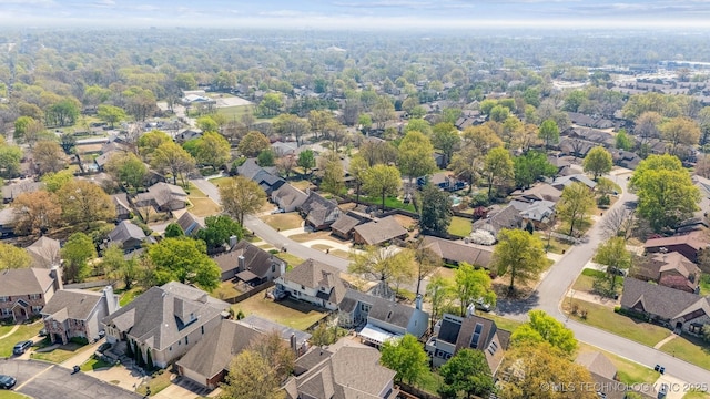 6109 E 77th St, Tulsa, OK 74136 - aerial perspective of suburban area