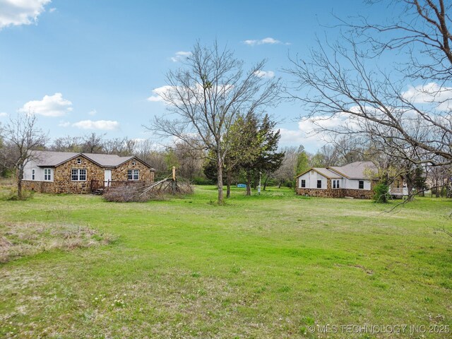 15338 S Brewster Rd, Mounds, OK 74047 - view of yard