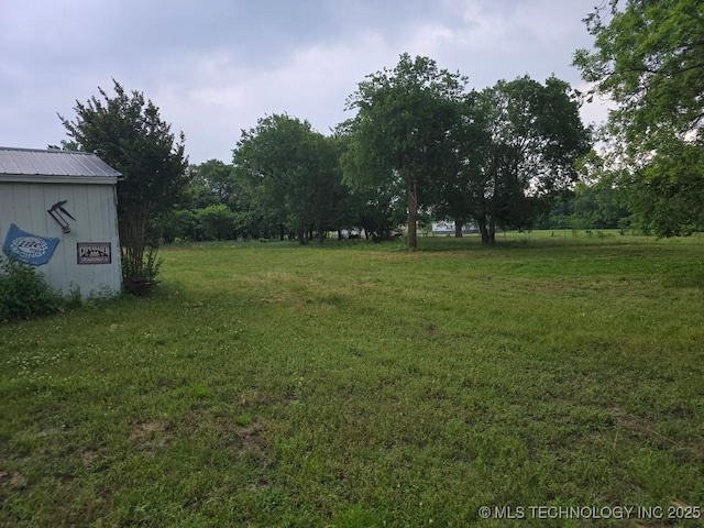 6750 Meridian Rd, Ardmore, OK 73401 - view of green lawn
