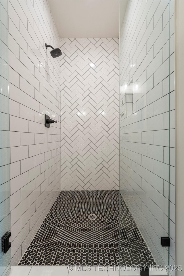 2996 E 142nd Ct S, Bixby, OK 74008 - bathroom featuring a shower stall