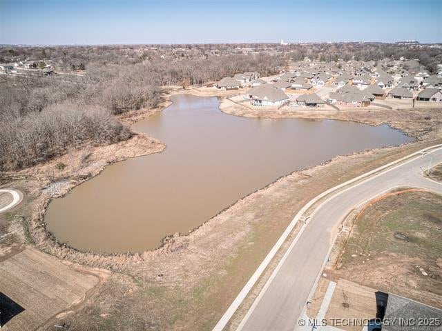2916 S 8th St, Broken Arrow, OK 74012 - aerial overview of property's location with a nearby body of water and nearby suburban area