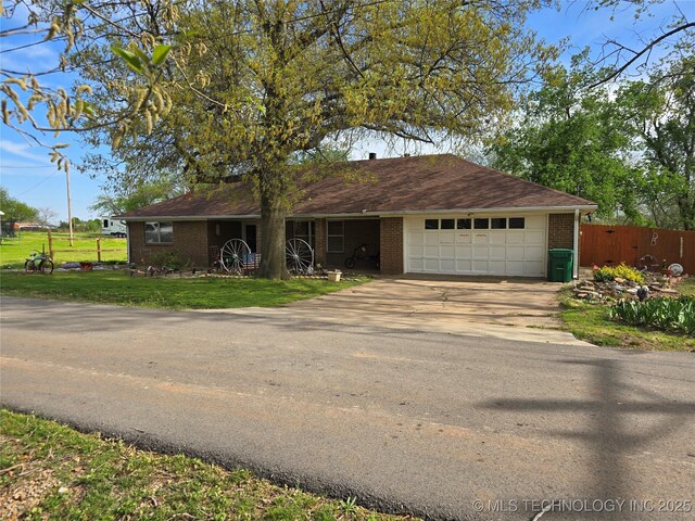301 W Burkhart, Glencoe, OK 74032 - photo 1