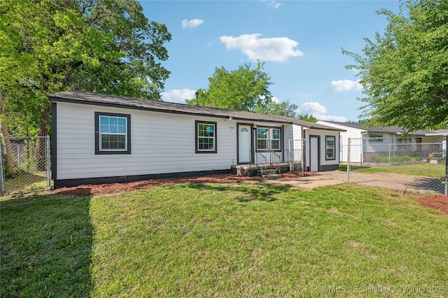 920 E 33rd St N, Tulsa, OK 74106 - ranch-style home featuring crawl space