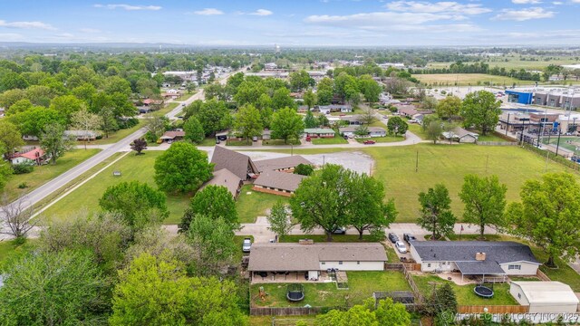 birds eye view of property featuring a residential view