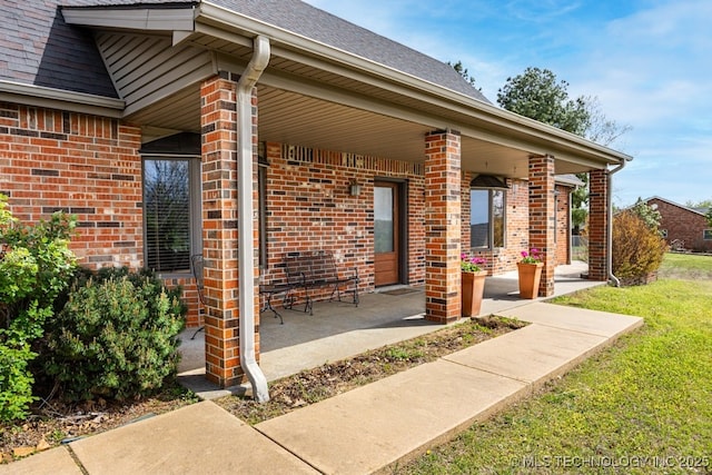 view of patio / terrace with covered porch