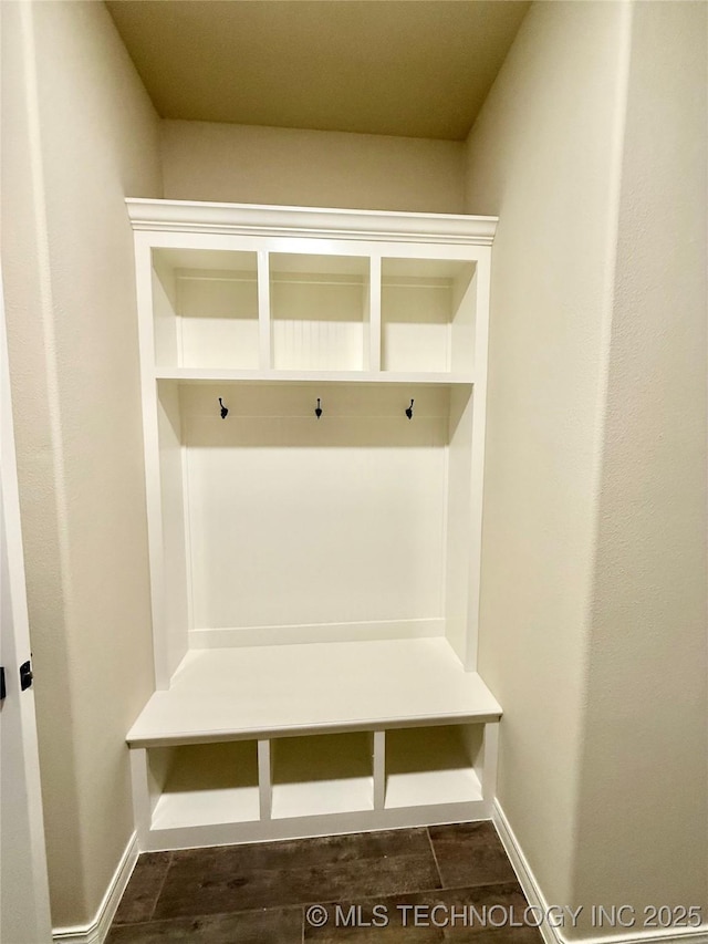 mudroom featuring baseboards