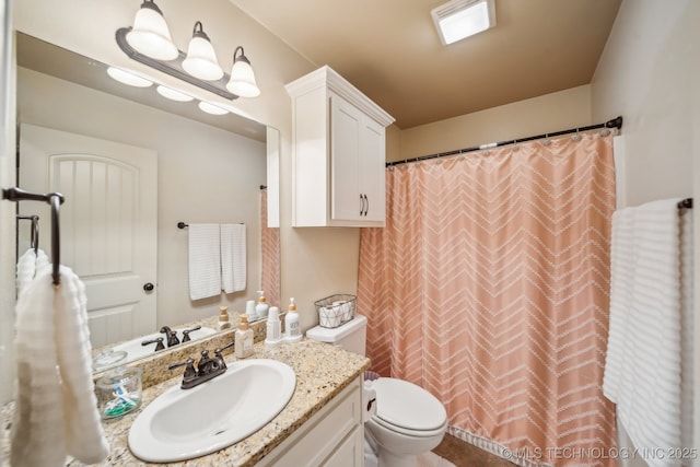 6199 E 144th St N, Collinsville, OK 74021 - bathroom featuring vanity and a shower with curtain