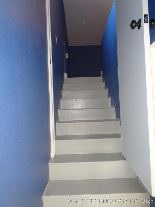 16893 E 116th St N, Owasso, OK 74055 - view of stairway