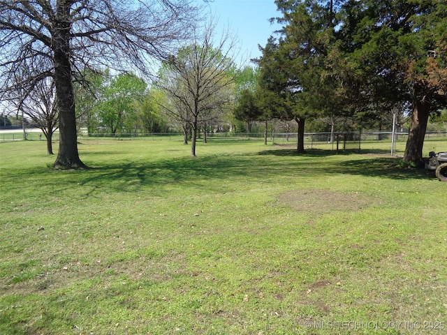 16893 E 116th St N, Owasso, OK 74055 - view of yard featuring fence