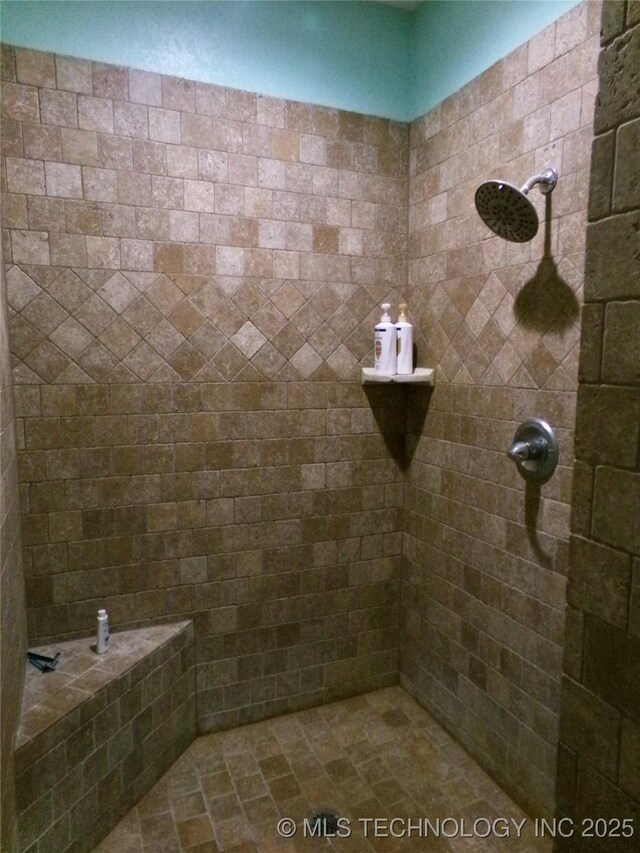 107349 S 4091st Rd, Checotah, OK 74426 - full bathroom featuring tiled shower