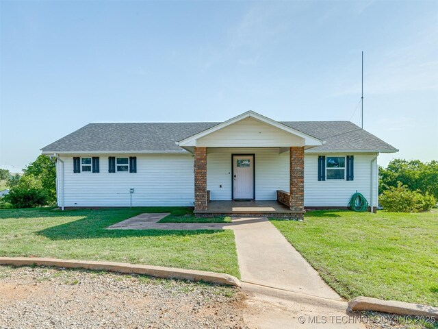 8401 Gunsmoke, Perry, OK 73077 - photo 3