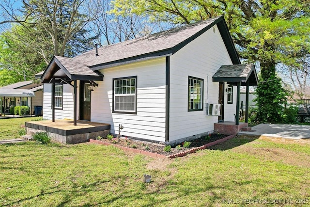 401 S Brewer St, Vinita, OK 74301 - bungalow with roof with shingles and a front yard