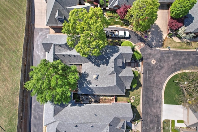 10135 S 78th E Ave, Tulsa, OK 74133 - drone / aerial view with a residential view
