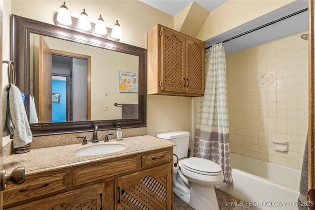 10421 S Richmond Pl, Tulsa, OK 74137 - bathroom with shower / bath combination with curtain, vanity, and toilet