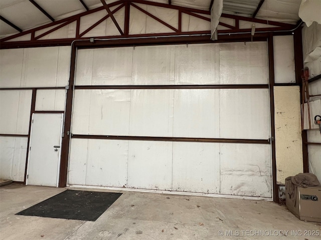 1380 N Lakeview Ave, Mannford, OK 74044 - view of garage